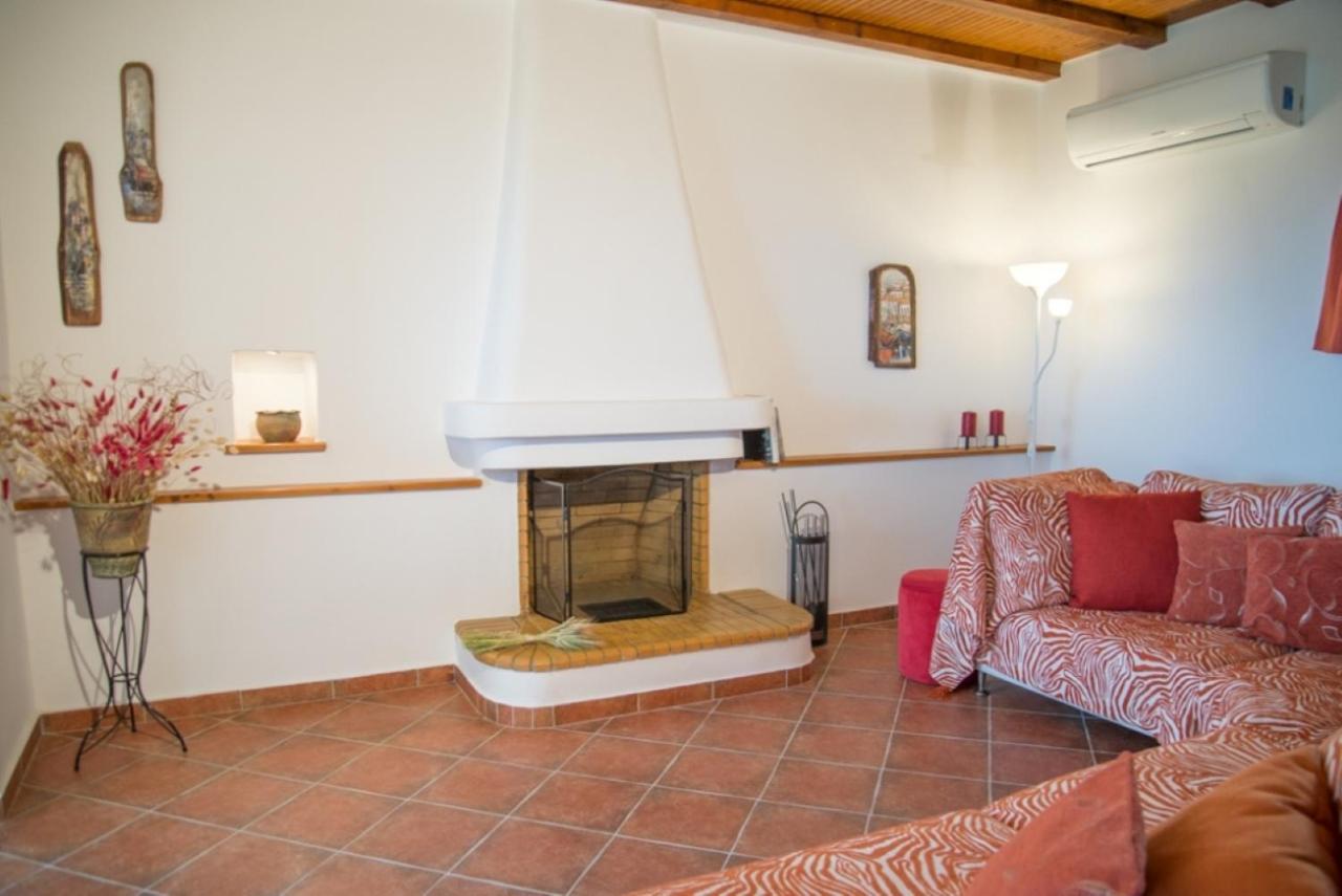 Olea Escape Villa In An Olive Estate Gythio Exterior photo